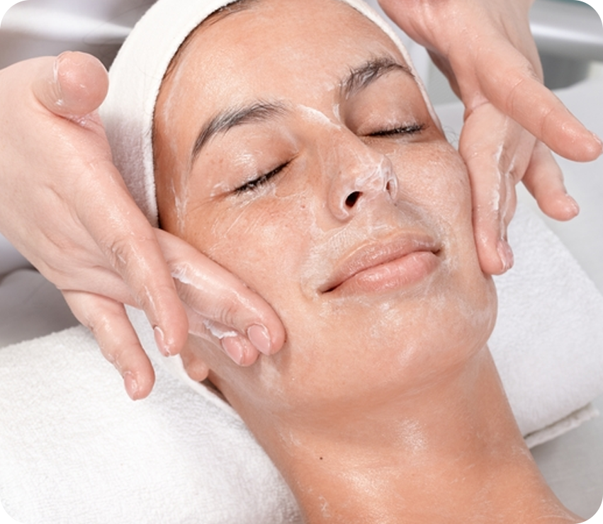 A relaxing and refreshing facial treatment that will leave your skin soft and supple. Great for all ages.
